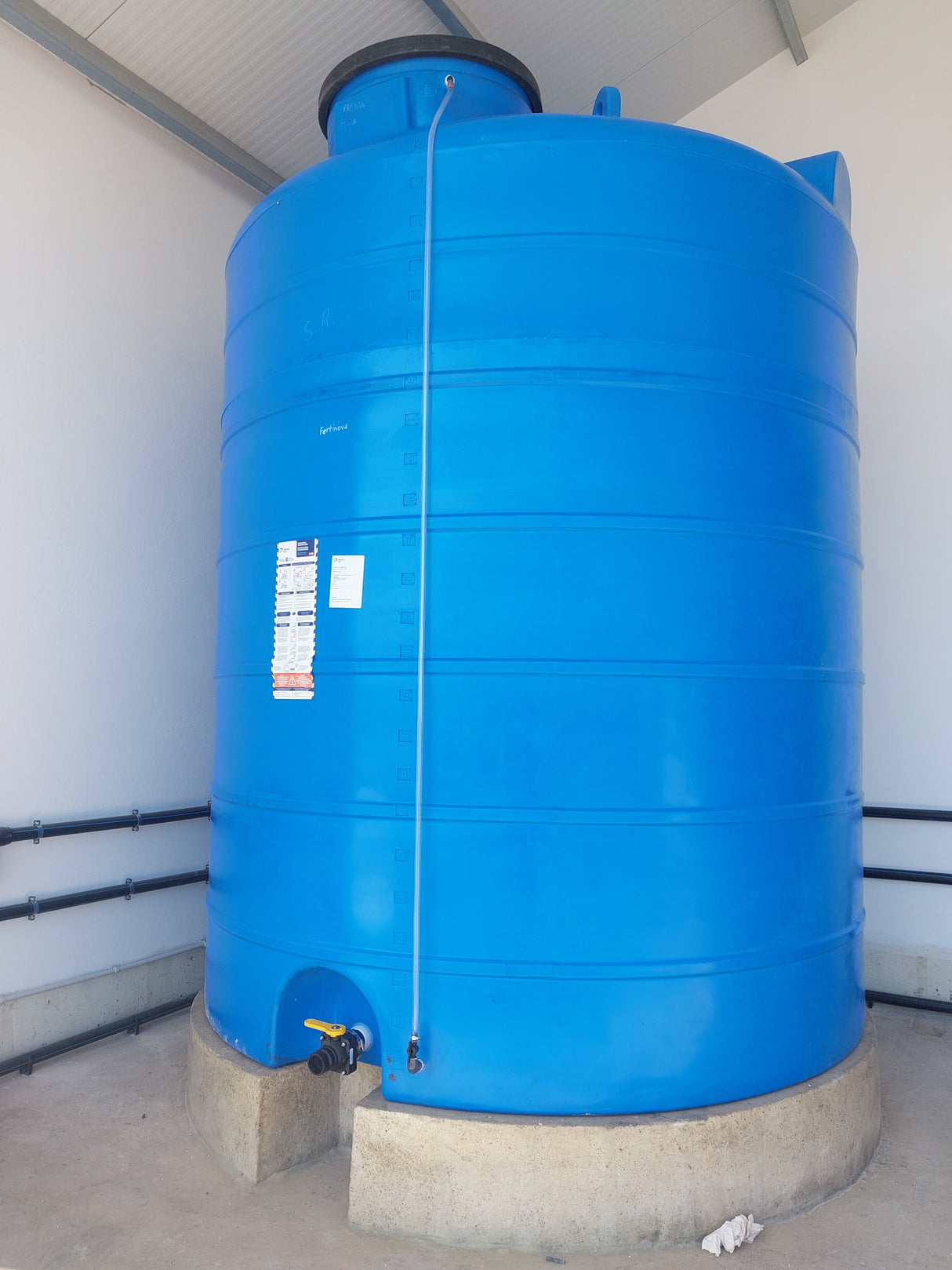 TANQUE VERTICAL REFORZADO 1,5 5000L FERTINOVA PE